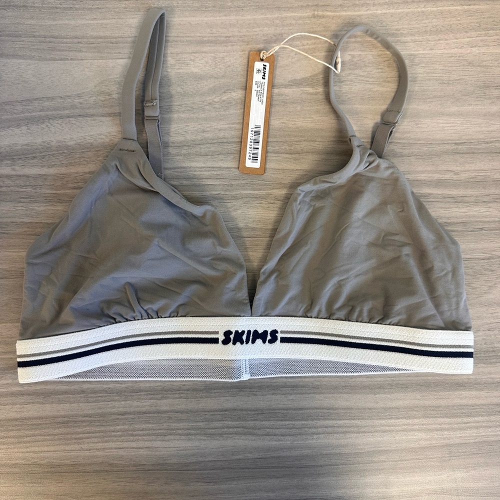 SKIMS Fits Everybody Logo Bralette - NWT - Smoke - S
